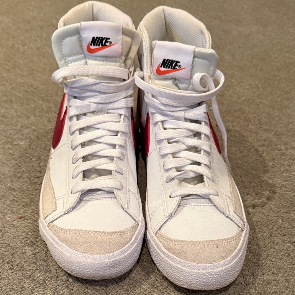 NIKE Blazer Mid 77 High-Top Sneaker